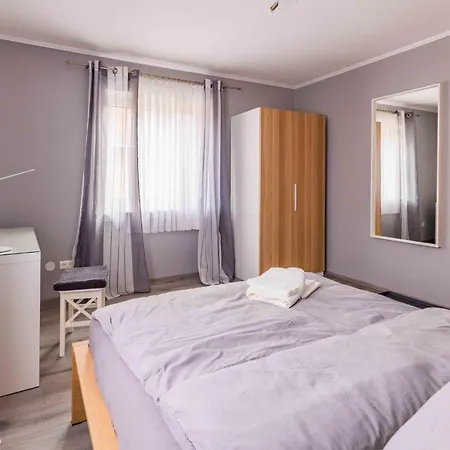 Dominique Nieder-Saulheim